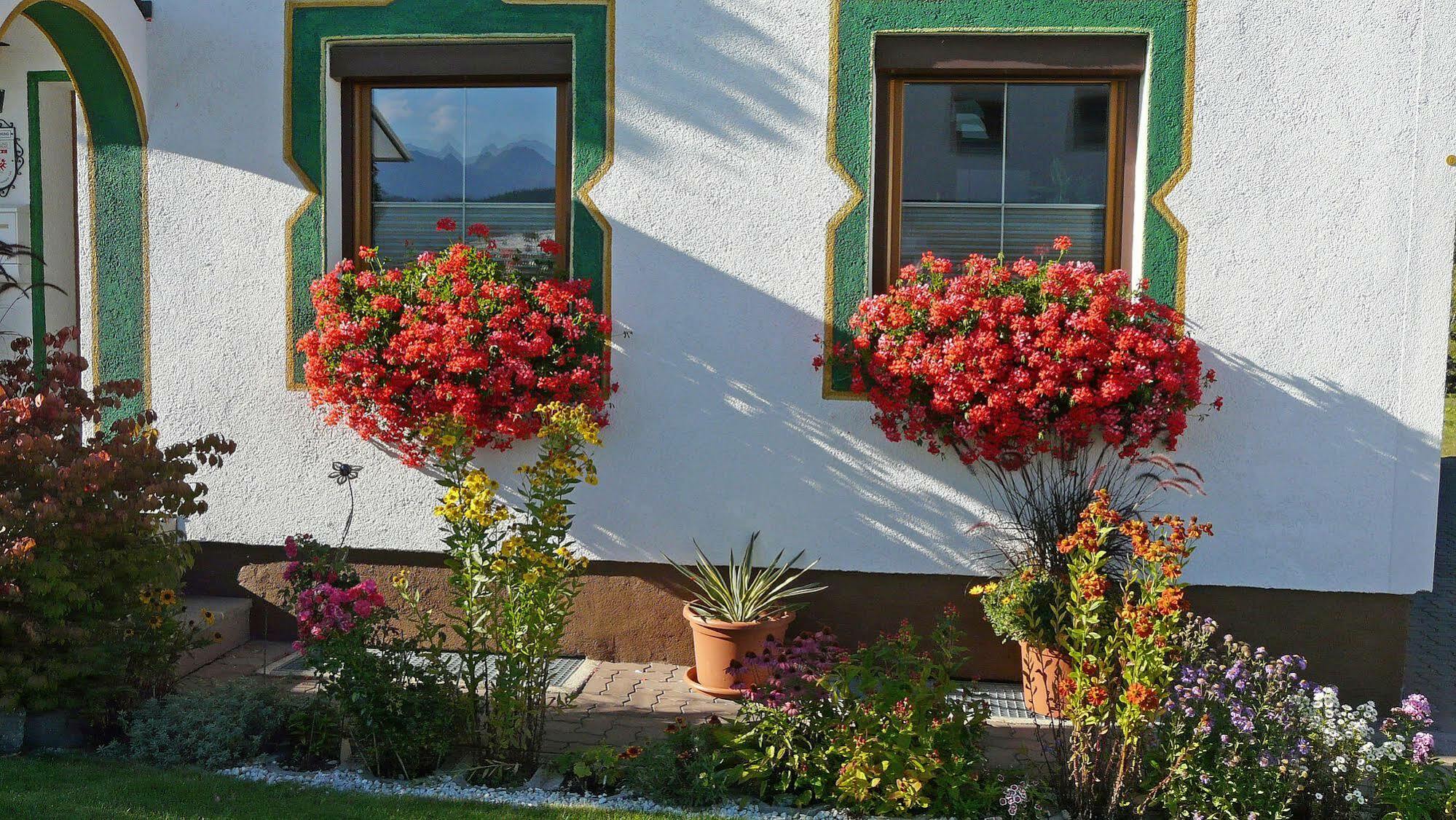 Gaestehaus Schoenberg Leutasch Exterior foto